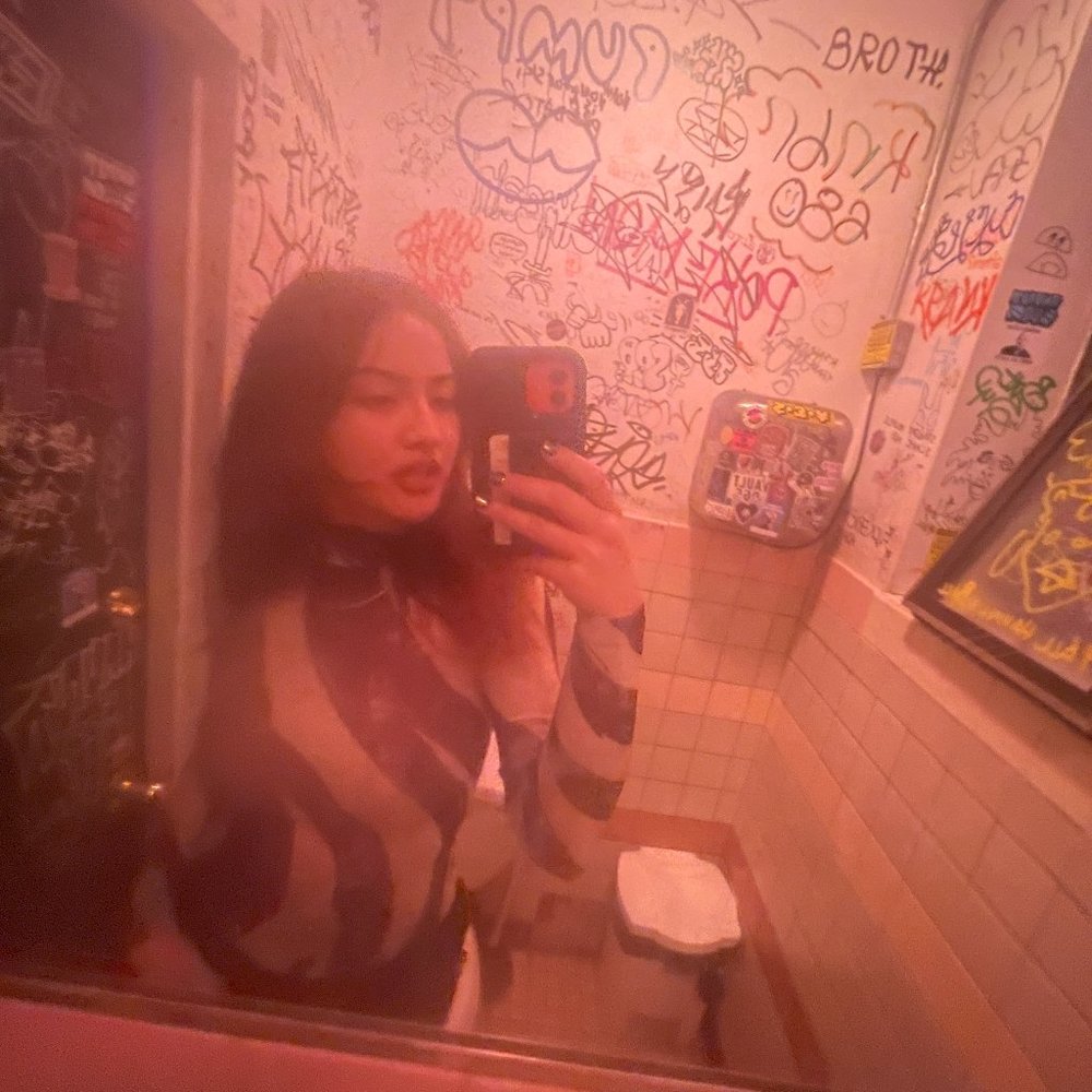 Meet your Posher, Zada